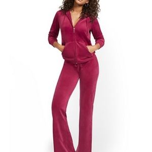 New York & company track suit
